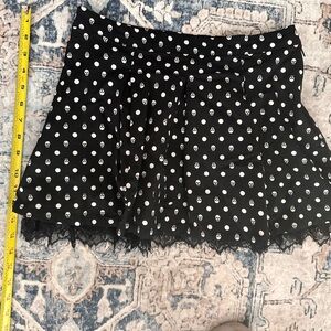 Hot Topic Black and White Skull Print Skirt